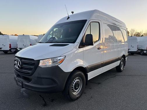 2025 Mercedes-Benz Sprinter 2500 Standard Roof