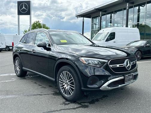 2025 Mercedes-Benz GLC 300 4MATIC