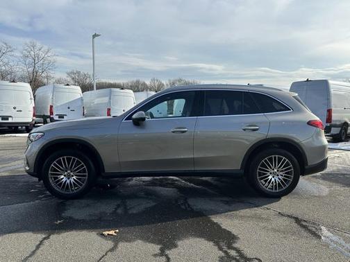 2023 Mercedes-Benz GLC 300 4MATIC