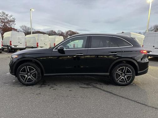 2026 Mercedes-Benz GLC 300 4MATIC
