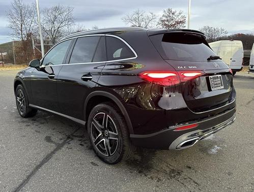 2026 Mercedes-Benz GLC 300 4MATIC
