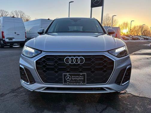 2022 Audi Q5 45 S line Premium