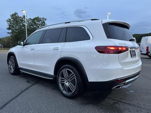 2026 Mercedes-Benz GLS 450 4MATIC