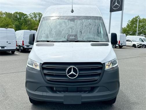 2025 Mercedes-Benz Sprinter 2500 Standard Roof