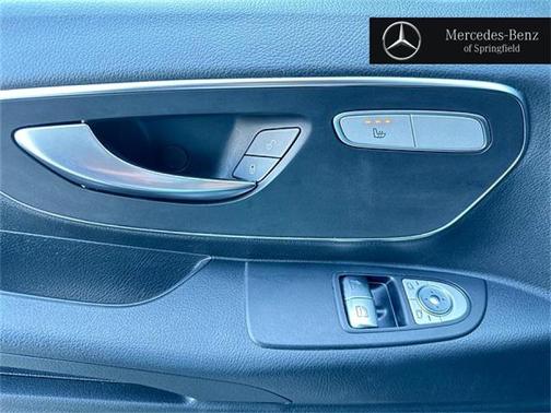 2021 Mercedes-Benz Metris Base