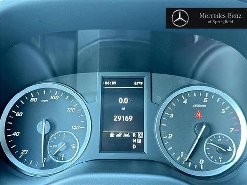 2021 Mercedes-Benz Metris Base