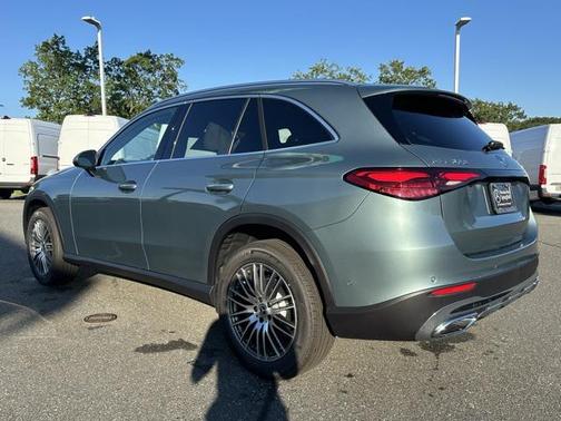 2026 Mercedes-Benz GLC 300 4MATIC