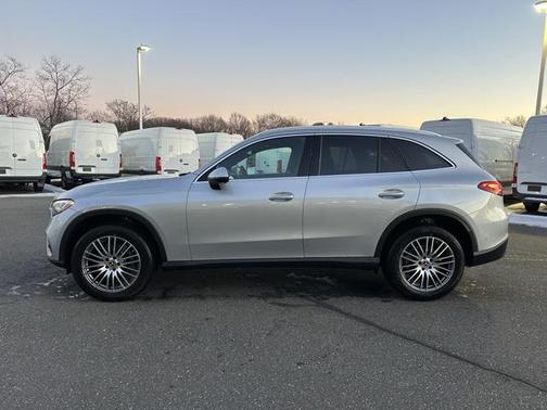 2026 Mercedes-Benz GLC 300 4MATIC