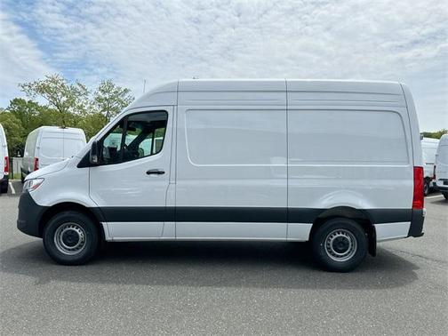 2025 Mercedes-Benz Sprinter 2500 Standard Roof