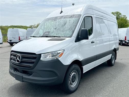 2025 Mercedes-Benz Sprinter 2500 Standard Roof