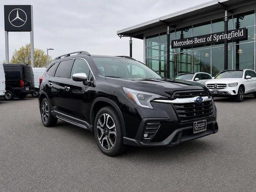 Crystal Black Silica 2023 Subaru Ascent Limited 7-Passenger