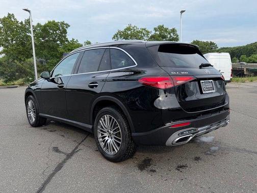 Black 2026 Mercedes-Benz GLC 300 4MATIC