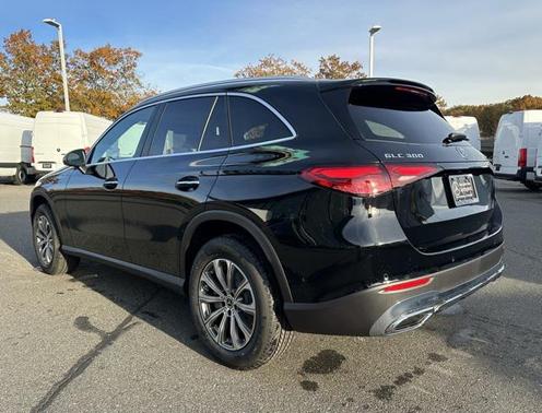2026 Mercedes-Benz GLC 300 4MATIC