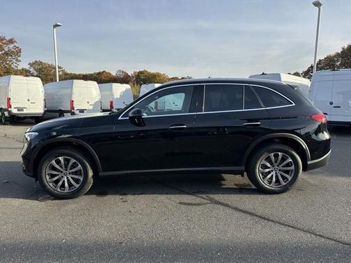 2026 Mercedes-Benz GLC 300 4MATIC