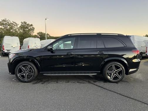 2026 Mercedes-Benz GLS 450 4MATIC