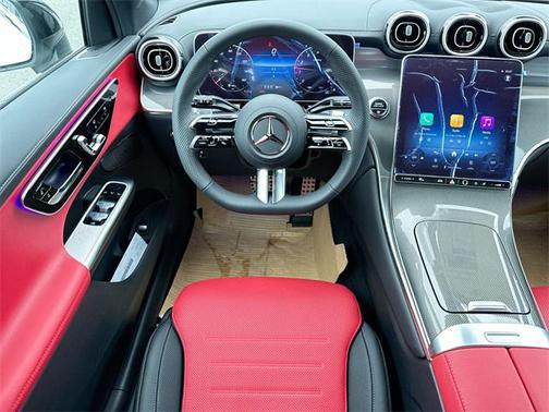 2025 Mercedes-Benz GLC 300 4MATIC