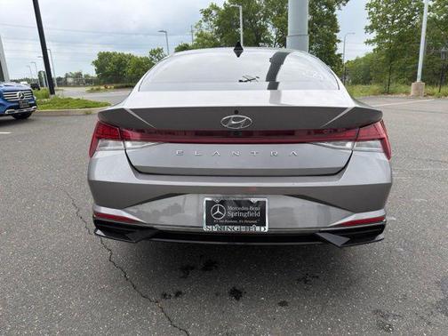 Fluid Metal 2021 Hyundai ELANTRA SEL