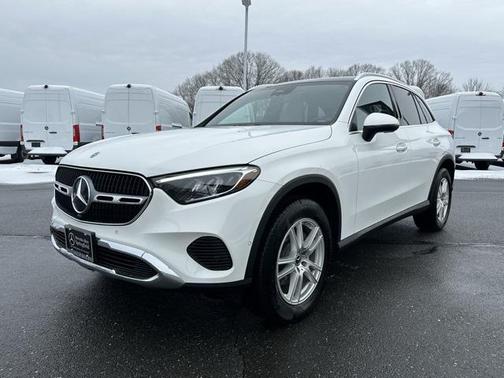 2025 Mercedes-Benz GLC 300 4MATIC