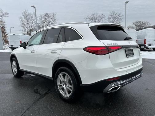 2025 Mercedes-Benz GLC 300 4MATIC