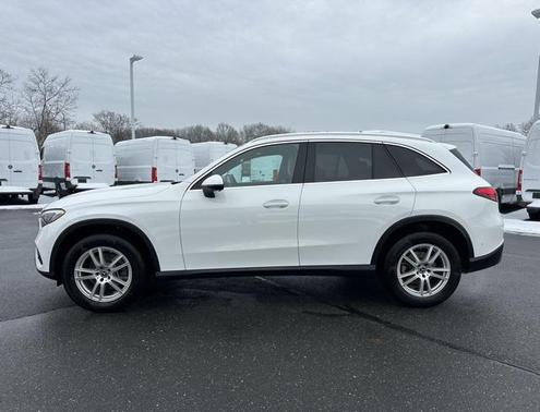 2025 Mercedes-Benz GLC 300 4MATIC