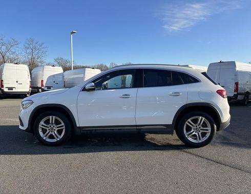2021 Mercedes-Benz GLA 250 Base 4MATIC