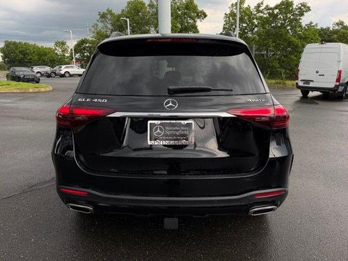 Black 2026 Mercedes-Benz GLE 450 4MATIC