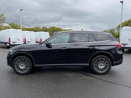 Black 2023 Mercedes-Benz GLC 300 4MATIC