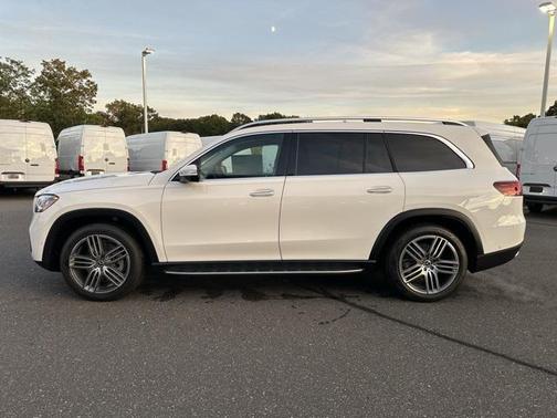 2026 Mercedes-Benz GLS 450 4MATIC