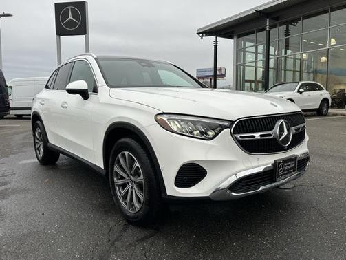 2026 Mercedes-Benz GLC 300 4MATIC