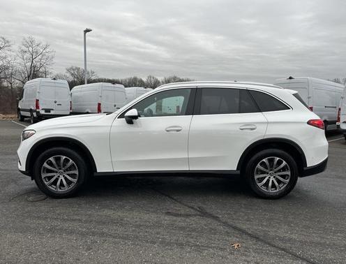 2026 Mercedes-Benz GLC 300 4MATIC