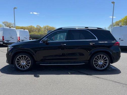 Black 2024 Mercedes-Benz GLE 450 4MATIC