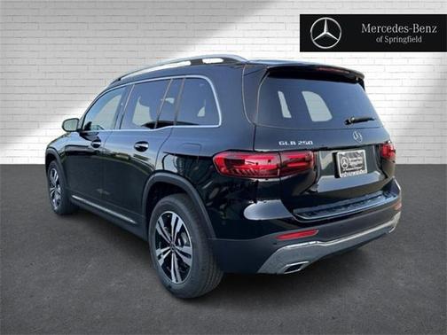 2025 Mercedes-Benz GLB 250 4MATIC