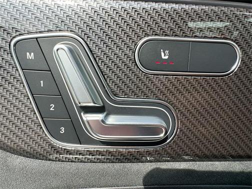2025 Mercedes-Benz GLB 250 4MATIC