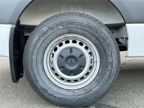 2025 Mercedes-Benz Sprinter 2500 Standard Roof