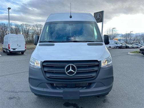 2025 Mercedes-Benz Sprinter 2500 Standard Roof