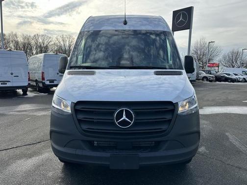2026 Mercedes-Benz Sprinter 2500 Cargo 144 WB