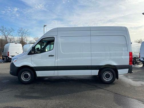 2026 Mercedes-Benz Sprinter 2500 Cargo 144 WB