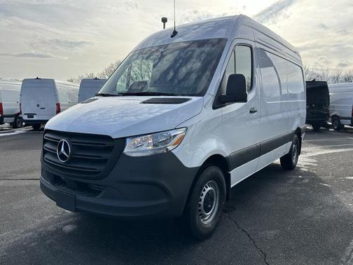 2026 Mercedes-Benz Sprinter 2500 Cargo 144 WB