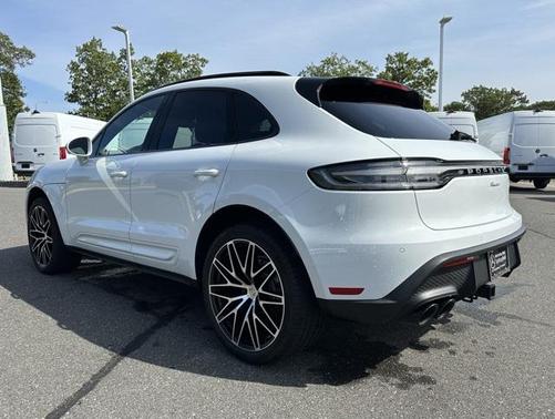 2024 Porsche Macan 