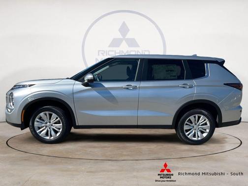 Alloy Silver Metallic 2026 Mitsubishi Outlander ES
