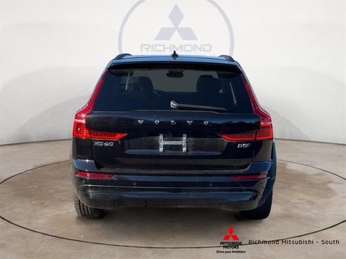 2023 Volvo XC60 B5 Core