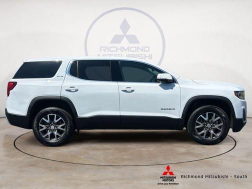 Summit White 2022 GMC Acadia SLE