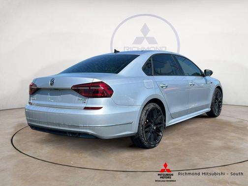 Reflex Silver Metallic 2018 Volkswagen Passat 2.0T R-Line