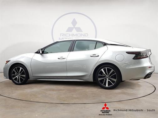 2023 Nissan Maxima SV