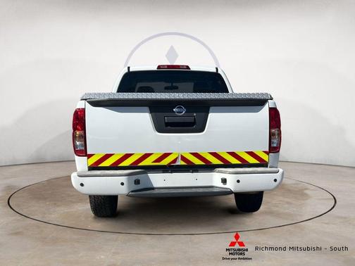 Glacier White 2019 Nissan Frontier S
