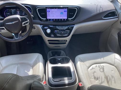 2021 Chrysler Pacifica Hybrid Touring L