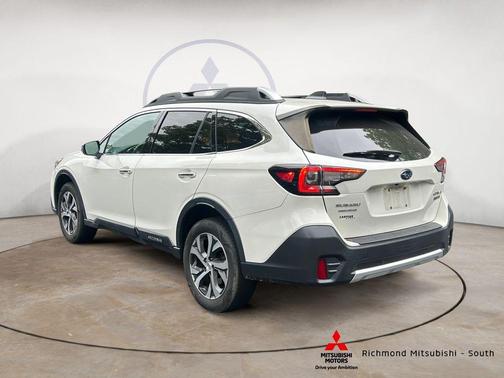 Crystal White Pearl 2022 Subaru Outback Touring