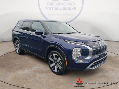 Cosmic Blue Metallic 2026 Mitsubishi Outlander SE