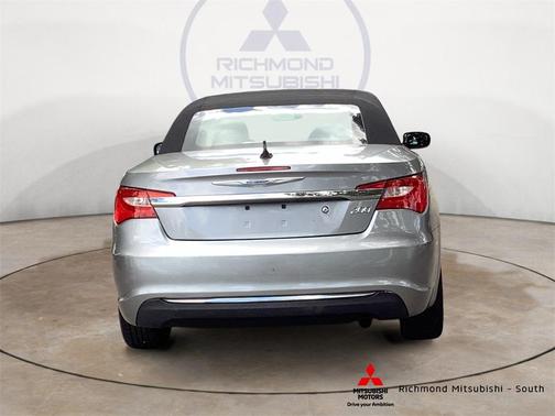 2013 Chrysler 200 Touring