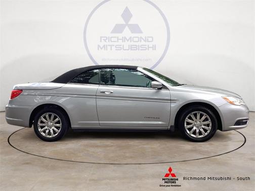 2013 Chrysler 200 Touring